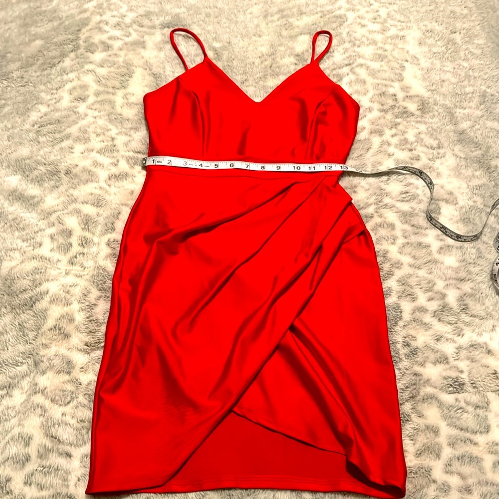 Red bodycon dress